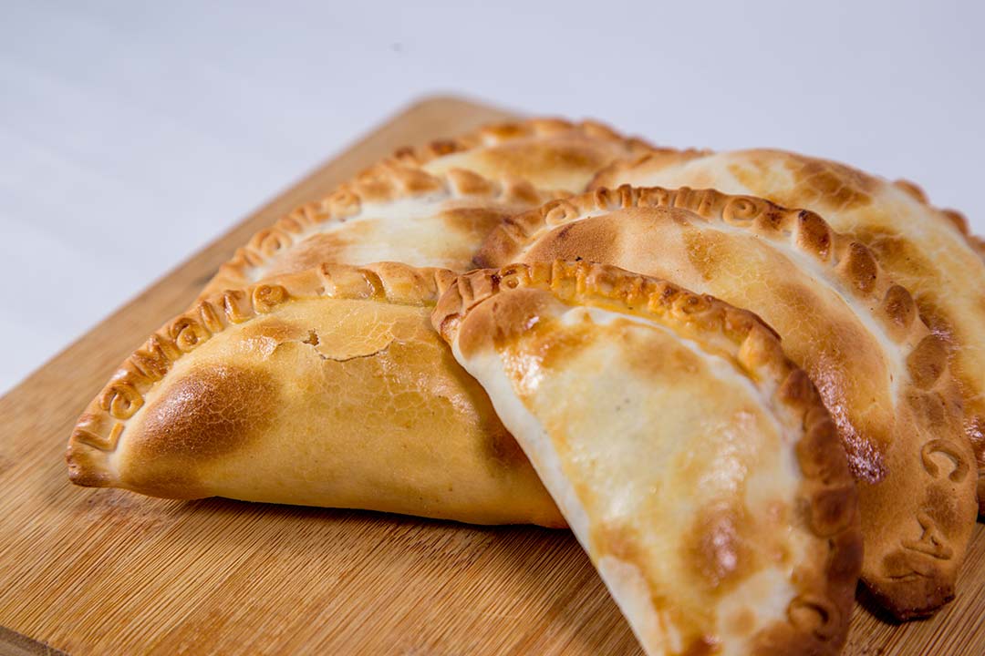 Recetas de empanadas Argentinas un pequeño vicio - Tablyer delantales